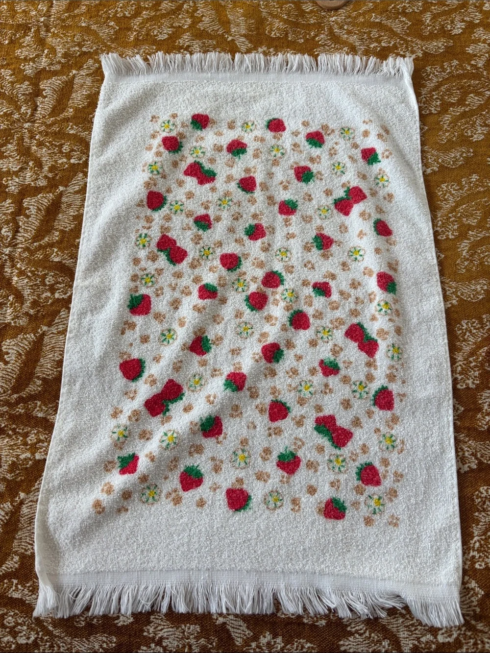 Vintage dish towel/pot holders, strawberries, berries, Revere pot holder